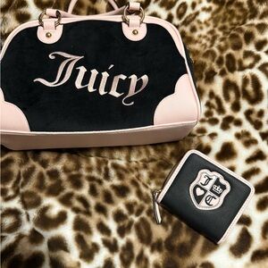 Juicy Couture Black and Pink Women's Urban Heritage  Shoulder Bag